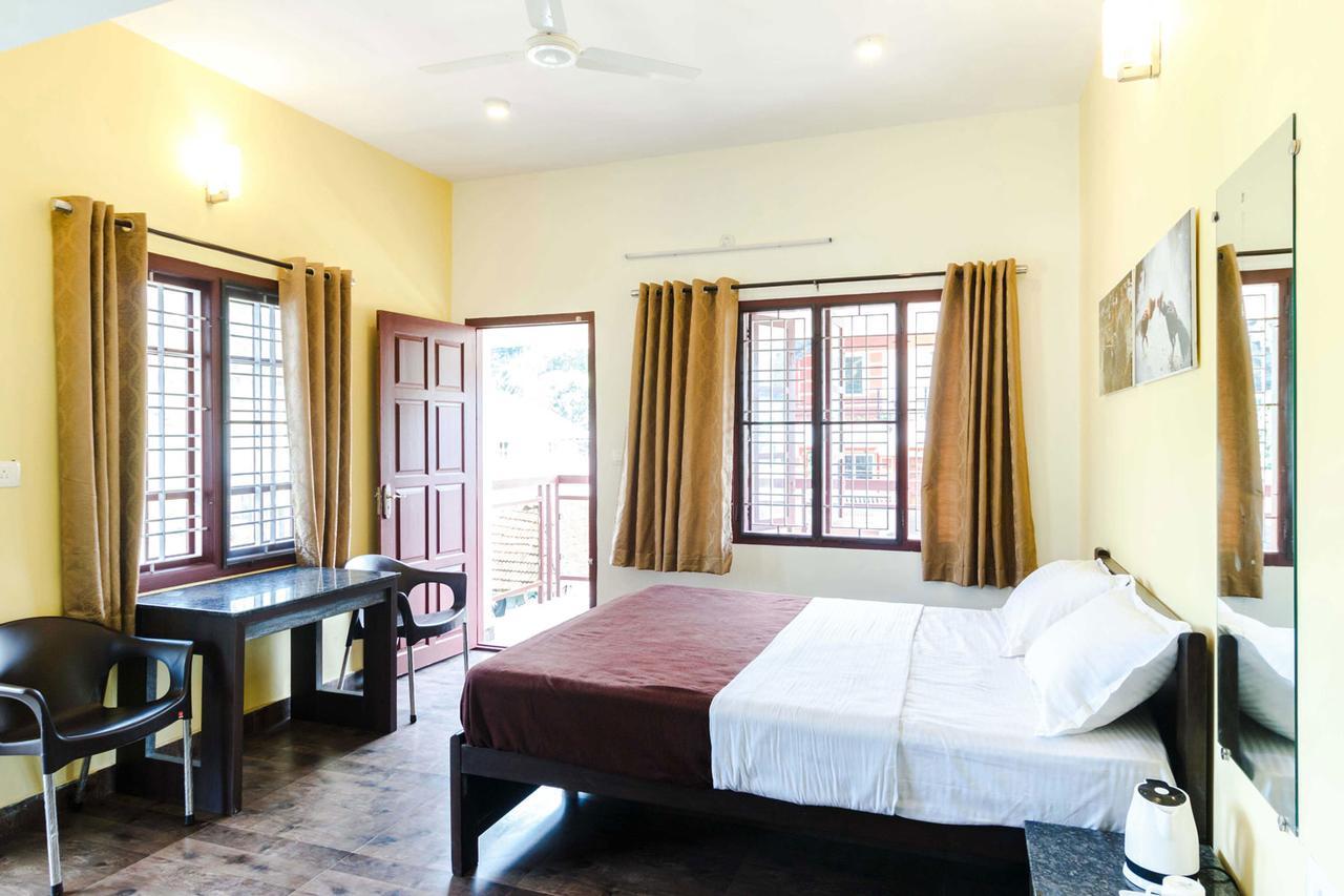 Karkera Comforts Madikeri Exterior foto