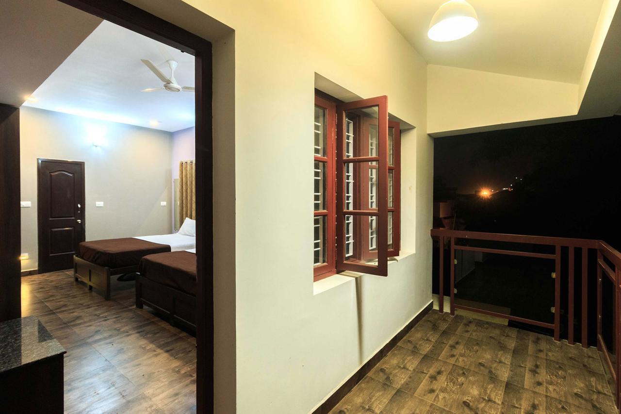 Karkera Comforts Madikeri Exterior foto